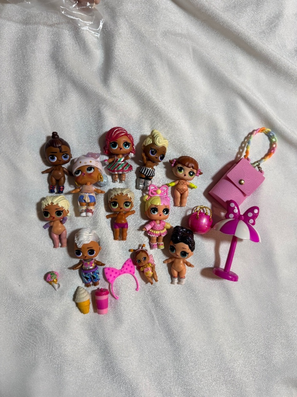 L.O.L. Surprise Dolls Lot of 11 + Accessories